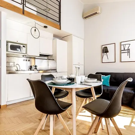 Modern Simplicity In Centre *