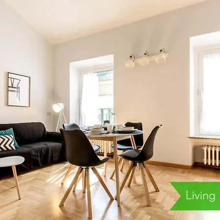 Modern Simplicity In Centre Apartment Milan