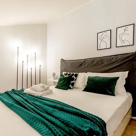 아파트 Modern Simplicity In Centre 밀라노